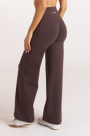 ContourSoft Straight-Leg Leggings - Dark Chocolate